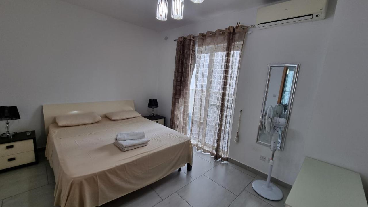 Metrostays Apartament St Julian Malta Saint Julian's Ngoại thất bức ảnh