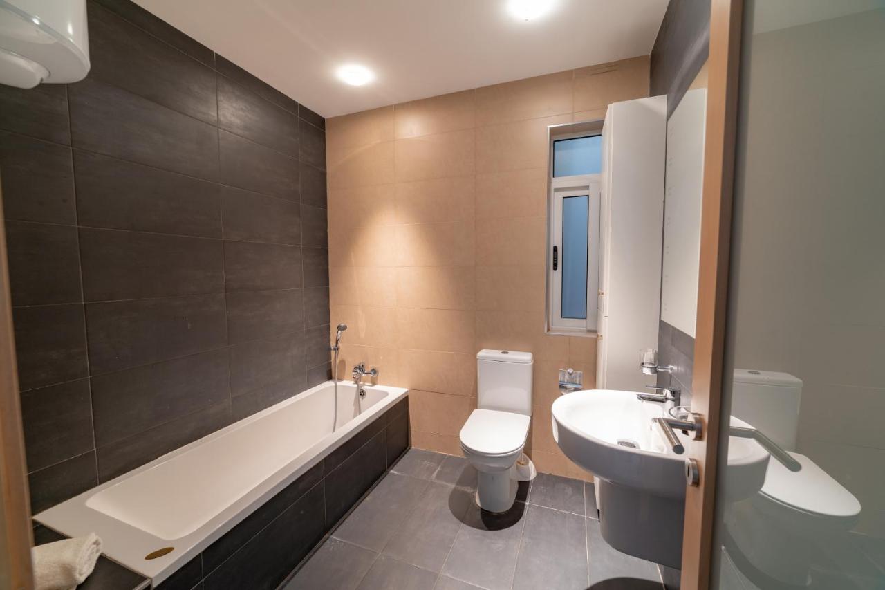Metrostays Apartament St Julian Malta Saint Julian's Ngoại thất bức ảnh